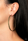 Paparazzi Accessories Lean Into The Curves - Brass Earring
