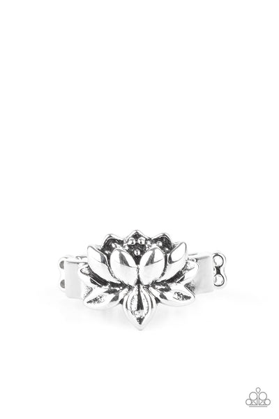 Paparazzi Accessories Lotus Crowns - Silver Ring